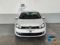 Usata VW Golf VI Comfortline 102 CV (75 kW) 2010 Bianco Utilitaria