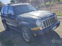Usata Jeep Cherokee 2005 Nero SUV