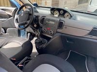 Usata Lancia Ypsilon 60 CV (44 kW) 2006 Blu Utilitaria