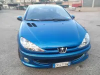Usata Peugeot 206 CC 109 CV (80 kW) 2005 Blu Cabrio