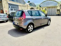 Usata Renault Scenic E-Tech Luxe 110 CV (80 kW) 2011 Monovolume