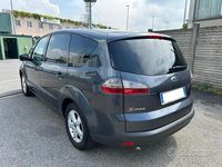 Usata Ford S-MAX Titanium 140 CV (102 kW) 2007 Grigio Monovolume