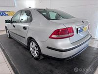 Usata Saab 9-3 Vector 120 CV (88 kW) 2005 Argento metallizzato Berlina