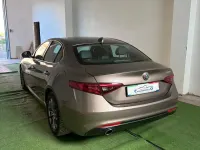 Usata Alfa Romeo Giulia Super 160 CV (117 kW) 2018 Marrone Berlina