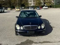 Usata Mercedes E270 Avantgarde 177 CV (130 kW) 2002 Blu/azzurro Berlina