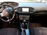 Usata Peugeot 308 100 CV (73 kW) 2015 Bianco Berlina