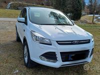 Usata Ford Kuga 140 CV (102 kW) 2014 Bianco SUV