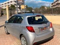 usata Toyota Yaris 3ª serie - 2015