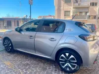 Usata Peugeot 208 75 CV (55 kW) 2024 Grigio Utilitaria