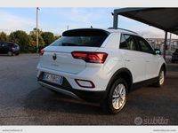Usata VW T-Roc Life 150 CV (110 kW) 2022 Bianco SUV