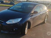 Usata Ford Focus 105 CV (77 kW) 2013 Blu Berlina
