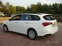 Usata Fiat Tipo Easy 120 CV (88 kW) 2016 Bianco pastello Station wagon