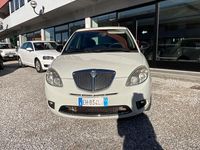 Usata Lancia Ypsilon 69 CV (50 kW) 2011 Bianco Utilitaria