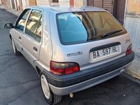 Usata Citroën Saxo 57 CV (41 kW) 1998 Argento Utilitaria