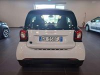 Usata Smart ForTwo Coupé Passion 41 kW (56 CV) 2022 Bianco Utilitaria