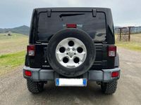 usata Jeep Wrangler sahara jk