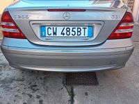 Usata Mercedes C200 122 CV (89 kW) 2005 Grigio Berlina