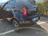 Usata VW up! 75 CV (55 kW) 2015 Nero Utilitaria