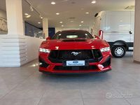 Usata Ford Mustang GT Convertible 446 CV (328 kW) 2024 Race red Cabrio