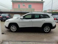 Usata Jeep Cherokee 185 CV (136 kW) 2015 Bianco SUV