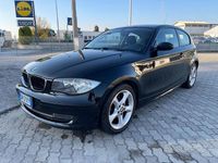 Usata BMW 118 143 CV (105 kW) 2007 Nero Utilitaria
