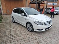Usata Mercedes B180 Premium 122 CV (89 kW) 2012 Bianco Utilitaria