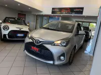 Usata Toyota Yaris Lounge 90 CV (66 kW) 2017 Grigio Berlina