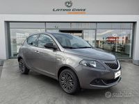 Usata Lancia Ypsilon Gold 70 CV (51 kW) 2022 Grigio Utilitaria