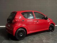 Usata Toyota Aygo 67 CV (49 kW) 2008 Rosso Utilitaria
