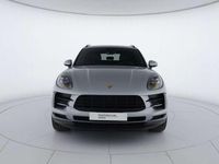 Usata Porsche Macan 245 CV (180 kW) 2021 Argento dolomite metallizzato SUV