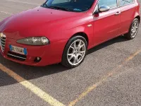 Usata Alfa Romeo 147 120 CV (88 kW) 2007 Rosso Utilitaria