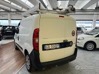 Usata Fiat Doblò Lounge 120 CV (88 kW) 2020 Grigio Monovolume