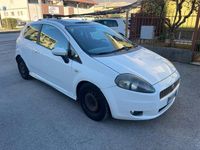 Usata Fiat Grande Punto Dynamic 119 CV (87 kW) 2008 Bianco Utilitaria