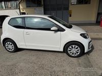 Begagnad VW up! Move 60 HK (44 kW) 2020 Vit Halvkombi