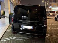 Usata Mercedes V300 Exclusive 237 CV (174 kW) 2025 Nero Monovolume