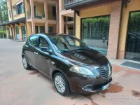 Usata Lancia Ypsilon Silver 69 CV (50 kW) 2013 Marrone Utilitaria