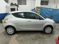 Usata Lancia Ypsilon Silver 69 CV (50 kW) 2014 Argento Utilitaria