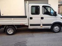 usata Iveco 35.12 DailyDOPPIA CABINA 7POSTI CASSONE FISSO