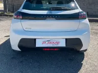 Usata Peugeot 208 Active 101 CV (74 kW) 2020 Bianco Utilitaria