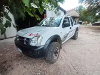 Usata Isuzu D-Max 101 CV (74 kW) 2005 Bianco SUV