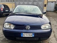 Usata VW Golf 105 CV (77 kW) 2002 Blu Berlina