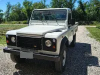 Usata Land Rover Defender 122 CV (89 kW) 1999 Bianco Pick-up