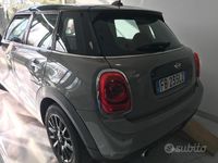 Usata Mini Cooper D Business 116 CV (85 kW) 2016 Grigio Utilitaria