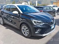 Second-hand Renault Captur Intens 116 CP (85 kW) 2020 Negru SUV