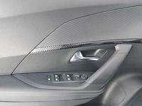 Usata Peugeot 2008 Allure 131 CV (96 kW) 2025 Bianco SUV