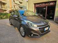 Usata Peugeot 208 Allure 82 CV (60 kW) 2019 Grigio Utilitaria