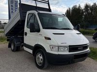 Usata Iveco Daily 86 CV (63 kW) 2001 Bianco Furgone