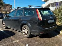 Usata Ford Focus 110 CV (80 kW) 2010 Nero Station wagon