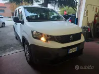 Usata Peugeot Rifter Active 102 CV (75 kW) 2020 Bianco Monovolume