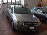 Usata Opel Astra Enjoy 90 CV (66 kW) 2008 Berlina